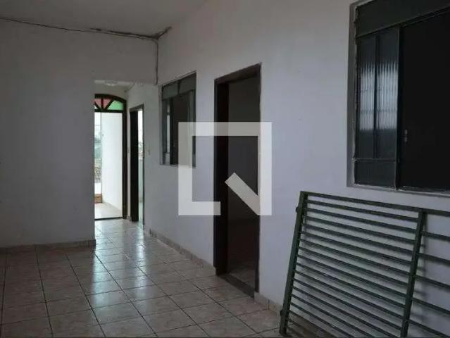 Casa / Sobrado para Venda em Contagem/MG Nacional 4 Quartos