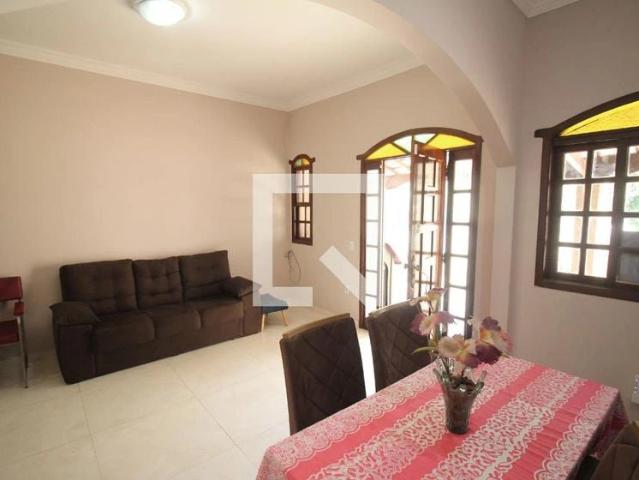Casa / Sobrado para Venda em Contagem/MG Novo Eldorado 4 Quartos