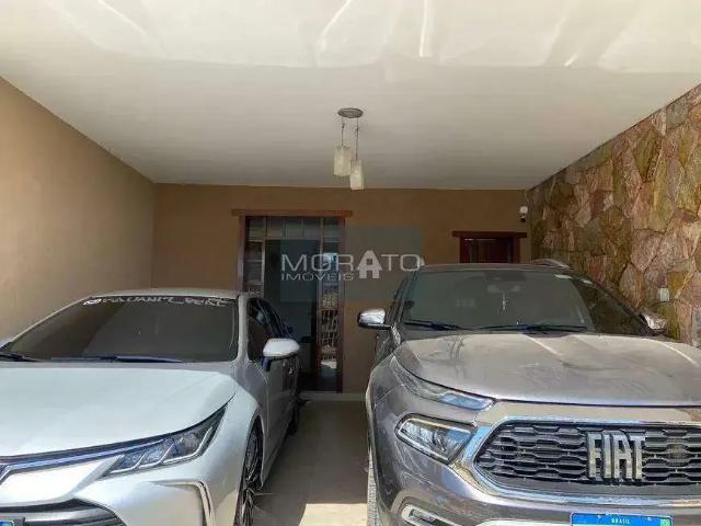 Casa / Sobrado para Venda em Contagem/MG Novo Eldorado 5 Quartos