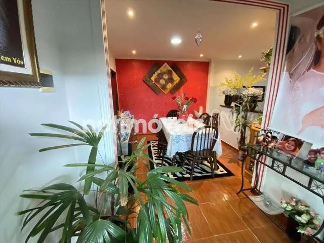 Casa / Sobrado para Venda em Contagem/MG Novo Riacho 4 Quartos
