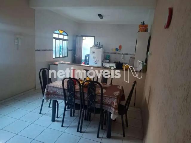 Casa / Sobrado para Venda em Contagem/MG Oitis 3 Quartos