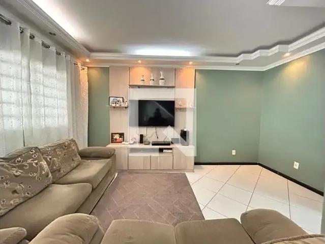 Casa / Sobrado para Venda em Contagem/MG Oitis 3 Quartos