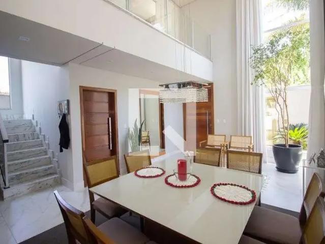 Casa / Sobrado para Venda em Contagem/MG Alvorada 4 Quartos