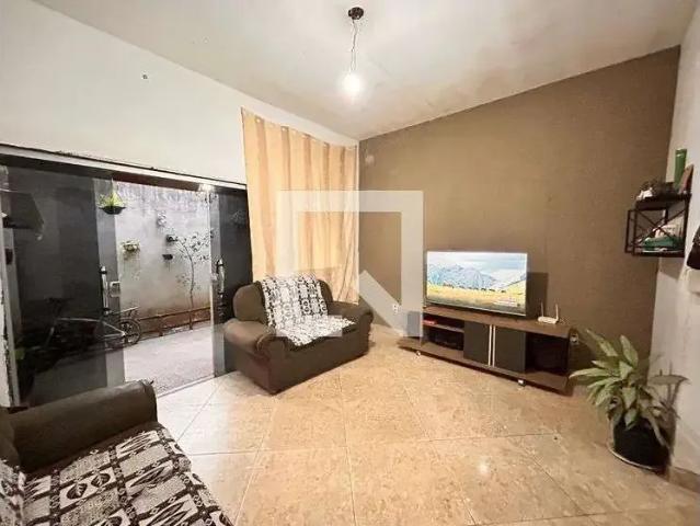 Casa / Sobrado para Venda em Contagem/MG Arvoredo 2 Quartos