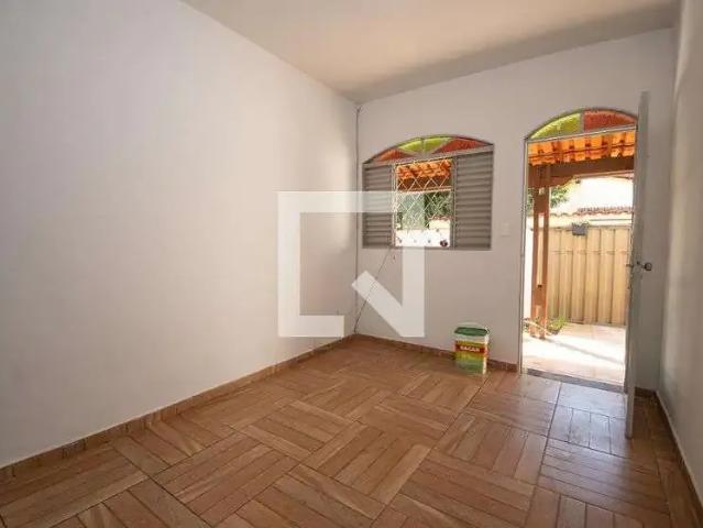 Casa / Sobrado para Venda em Contagem/MG Arvoredo 3 Quartos