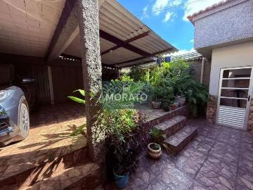 Casa / Sobrado para Venda em Contagem/MG Bernardo Monteiro 4 Quartos