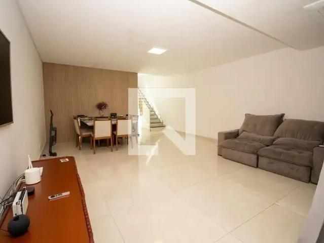 Casa / Sobrado para Venda em Contagem/MG Betânia 3 Quartos