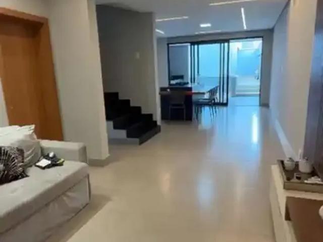 Casa / Sobrado para Venda em Contagem/MG Betânia 4 Quartos