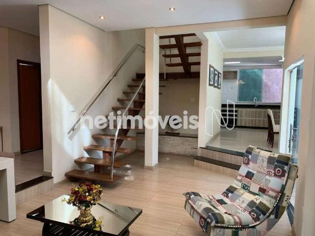 Casa / Sobrado para Venda em Contagem/MG Cabral 4 Quartos