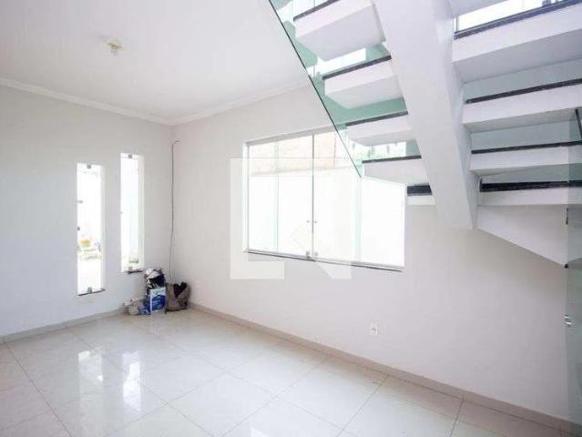Casa / Sobrado para Venda em Contagem/MG Cabral 3 Quartos
