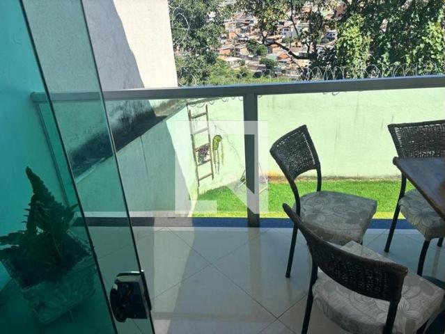 Casa / Sobrado para Venda em Contagem/MG Cabral 3 Quartos