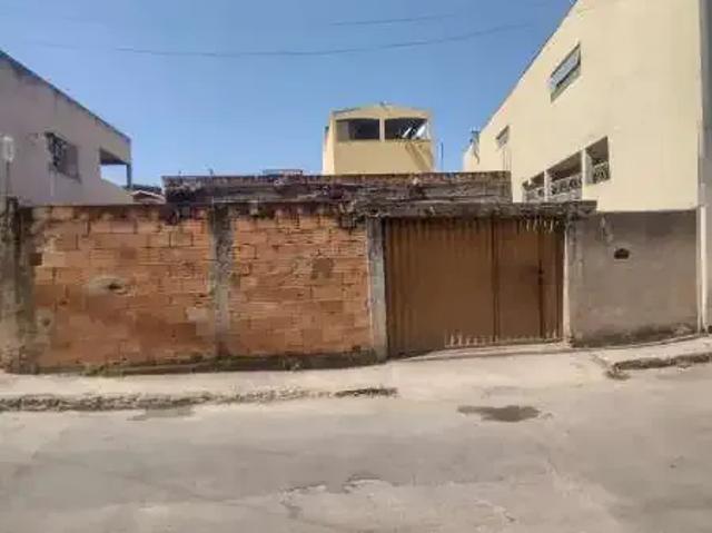 Casa / Sobrado para Venda em Contagem/MG Chácara Contagem 1 Quartos