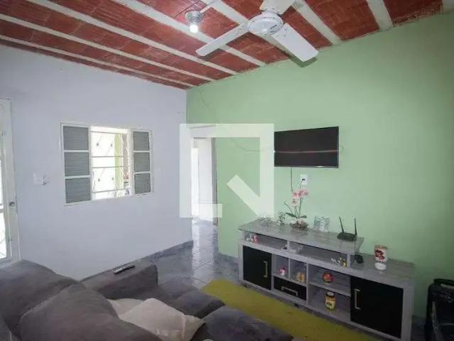 Casa / Sobrado para Venda em Contagem/MG Colonial 2 Quartos
