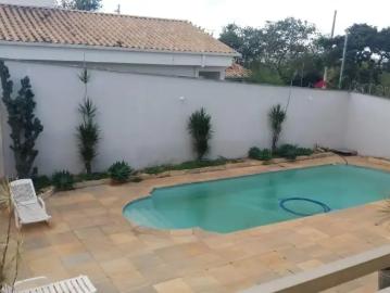 Casa / Sobrado para Venda em Contagem/MG Colonial 4 Quartos