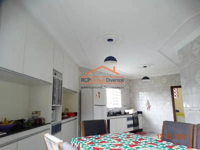 Casa / Sobrado para Venda em Contagem/MG Colonial 4 Quartos