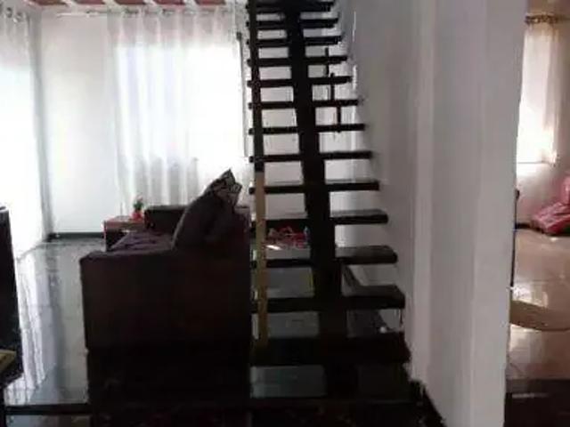 Casa / Sobrado para Venda em Contagem/MG Colonial 4 Quartos