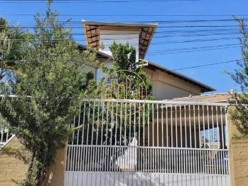 Casa / Sobrado para Venda em Contagem/MG Colonial 4 Quartos