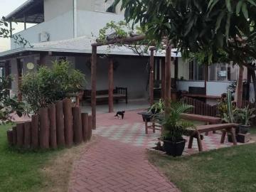 Casa / Sobrado para Venda em Contagem/MG Colonial 6 Quartos