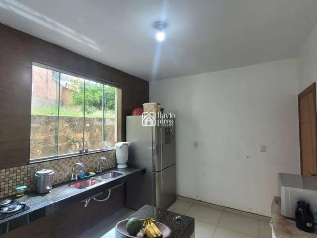 Casa / Sobrado para Venda em Contagem/MG Europa 4 Quartos