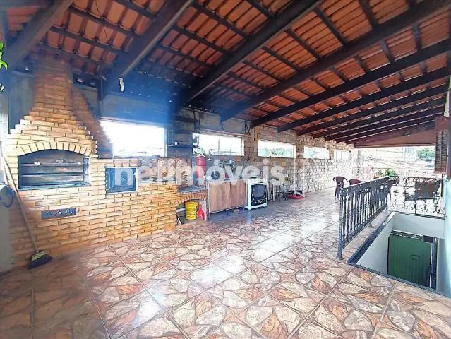 Casa / Sobrado para Venda em Contagem/MG Funcionários 3 Quartos