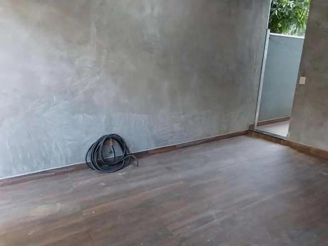 Casa / Sobrado para Venda em Contagem/MG Guanabara 2 Quartos