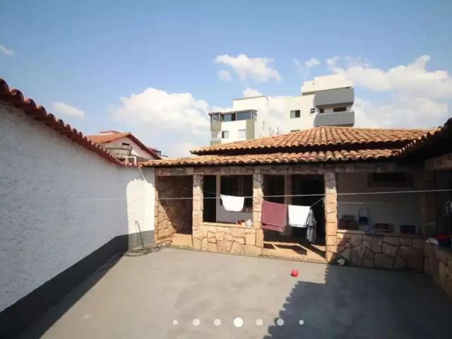 Casa / Sobrado para Venda em Contagem/MG Inconfidentes 3 Quartos