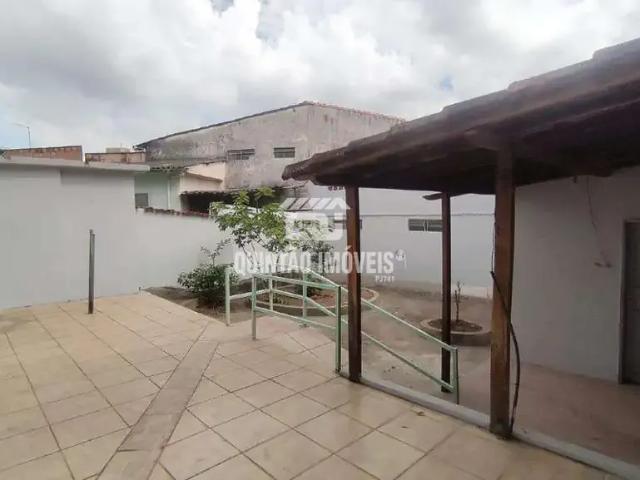 Casa / Sobrado para Venda em Contagem/MG Inconfidentes 4 Quartos