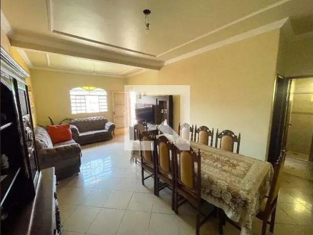 Casa / Sobrado para Venda em Contagem/MG Inconfidentes 4 Quartos