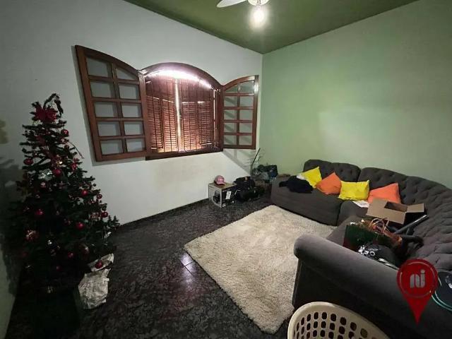 Casa / Sobrado para Venda em Contagem/MG Inconfidentes 4 Quartos