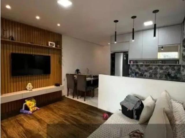 Casa / Sobrado para Venda em Contagem/MG Industrial 4 Quartos