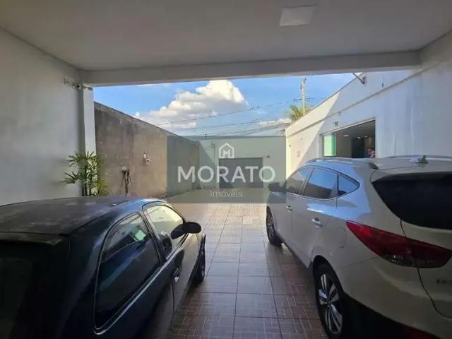 Casa / Sobrado para Venda em Contagem/MG Jardim Laguna 3 Quartos