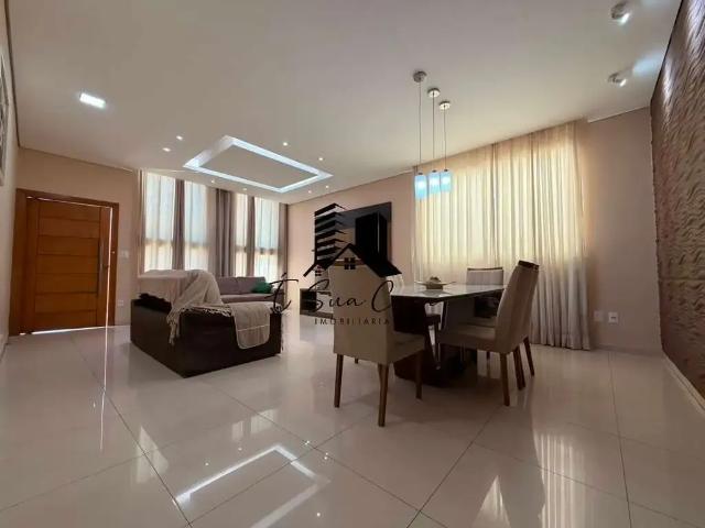 Casa / Sobrado para Venda em Contagem/MG Lúcio de Abreu 3 Quartos