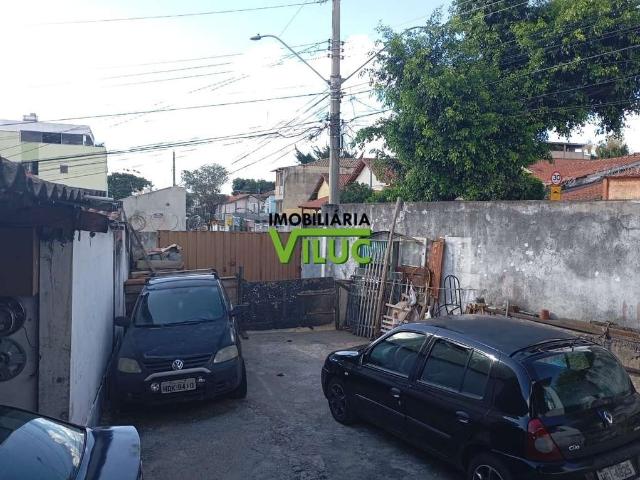 Casa / Sobrado para Venda em Contagem/MG Parque Turistas 5 Quartos