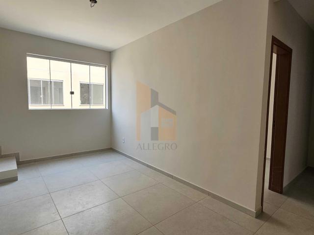 Casa / Sobrado para Venda em Contagem/MG Parque Xangri Lá 3 Quartos
