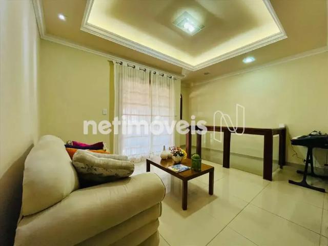 Casa / Sobrado para Venda em Contagem/MG Parque Recreio 4 Quartos