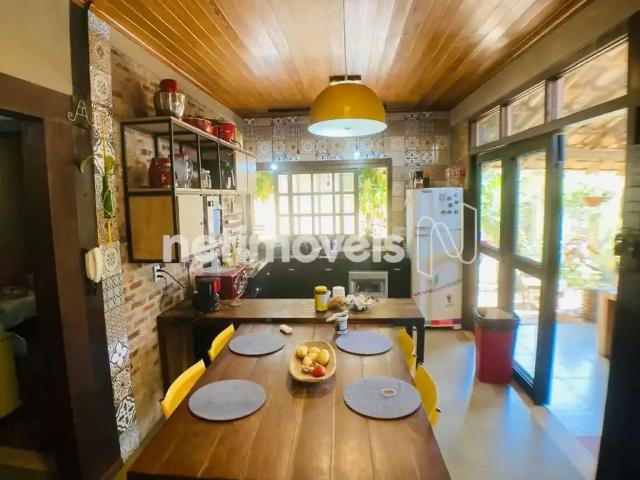 Casa / Sobrado para Venda em Contagem/MG Parque Recreio 4 Quartos