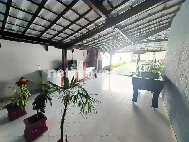 Casa / Sobrado para Venda em Contagem/MG Riacho das Pedras 3 Quartos