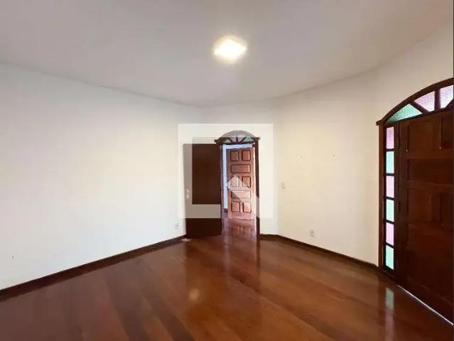 Casa / Sobrado para Venda em Contagem/MG Santa Maria 4 Quartos