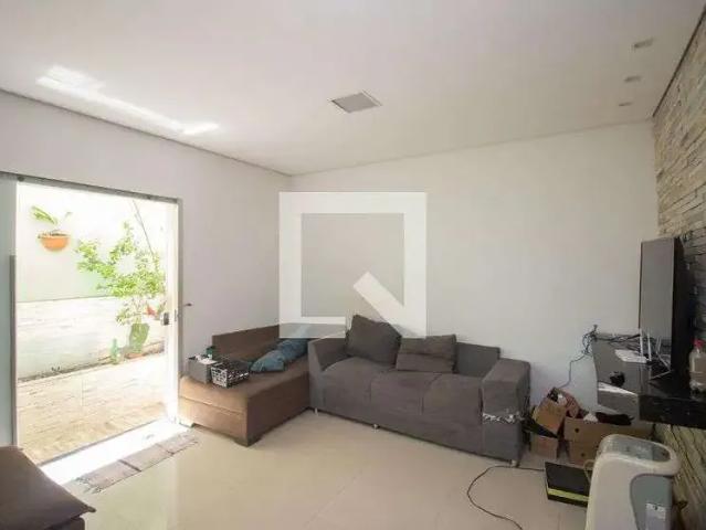 Casa / Sobrado para Venda em Contagem/MG Sapucaias III 5 Quartos