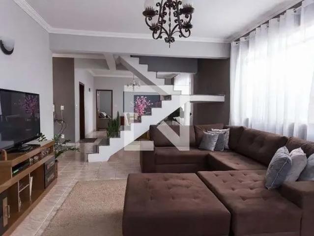 Casa / Sobrado para Venda em Contagem/MG Três Barras 3 Quartos