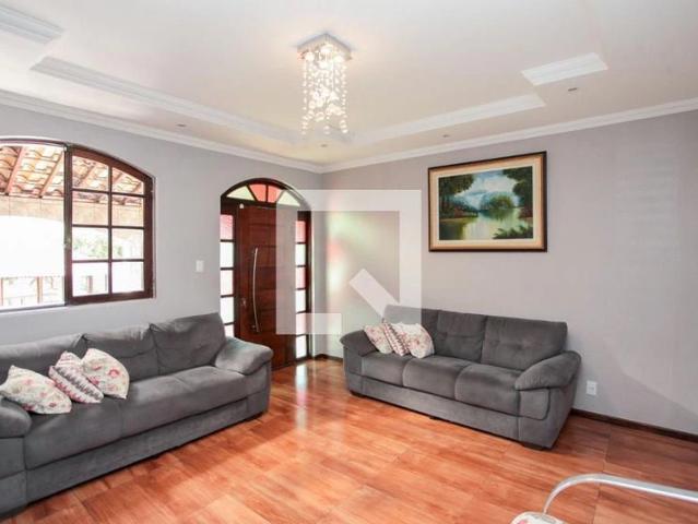 Casa / Sobrado para Venda em Contagem/MG Tropical 3 Quartos