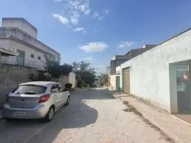 Casa / Sobrado para Venda em Contagem/MG Tropical 3 Quartos