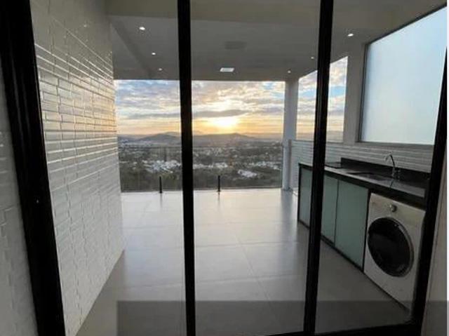 Casa / Sobrado para Venda em Contagem/MG Tropical 4 Quartos