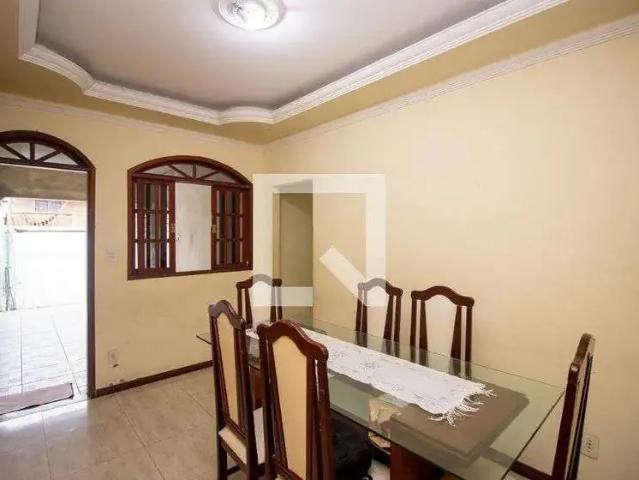 Casa / Sobrado para Venda em Contagem/MG Tropical 5 Quartos