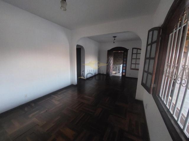 Casa / Sobrado para Venda em Contagem/MG Vale das Amendoeiras 4 Quartos