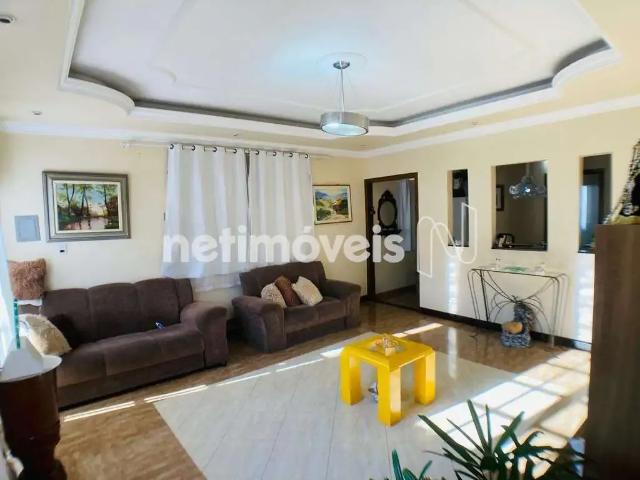 Casa / Sobrado para Venda em Contagem/MG Vera Cruz 6 Quartos