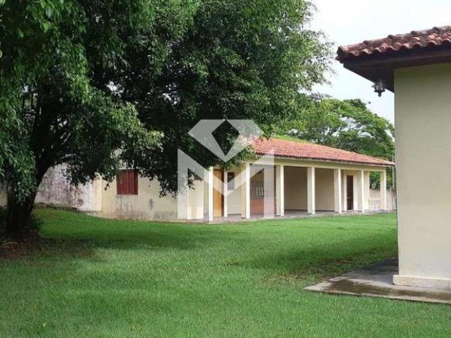 Casa / Sobrado para Venda em Conchas/SP Centro 4 Quartos