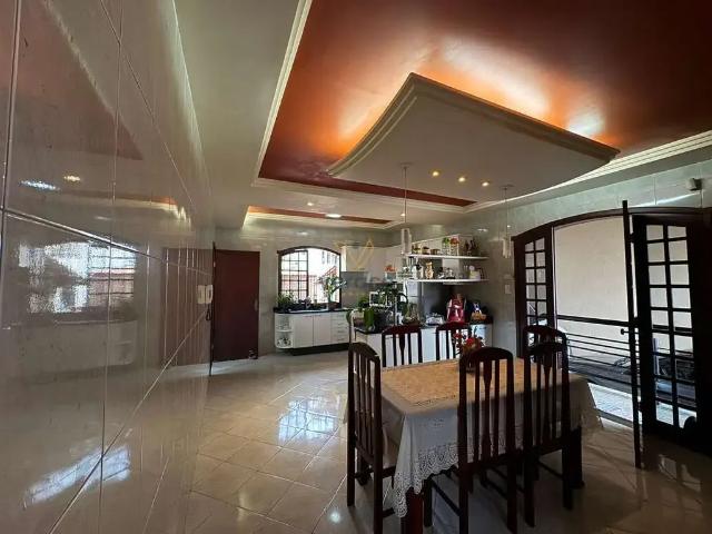 Casa / Sobrado para Venda em Conselheiro Lafaiete/MG Manoel Corrêa 4 Quartos