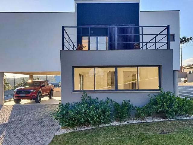 Casa / Sobrado para Venda em Colombo/PR Arruda 3 Quartos