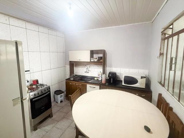 Casa / Sobrado para Venda em Colombo/PR Atuba 2 Quartos